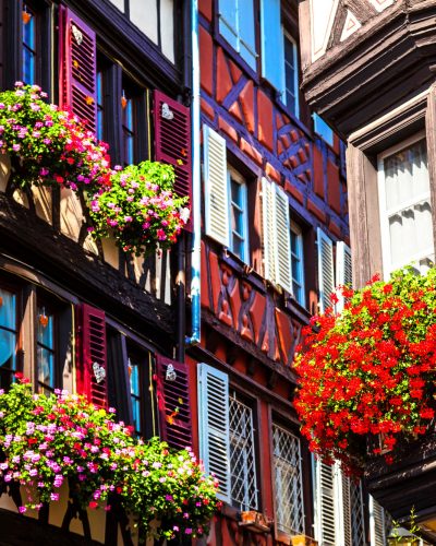 colorful-traditional-half-timbered-houses-of-alsace-in-france-colmar-town