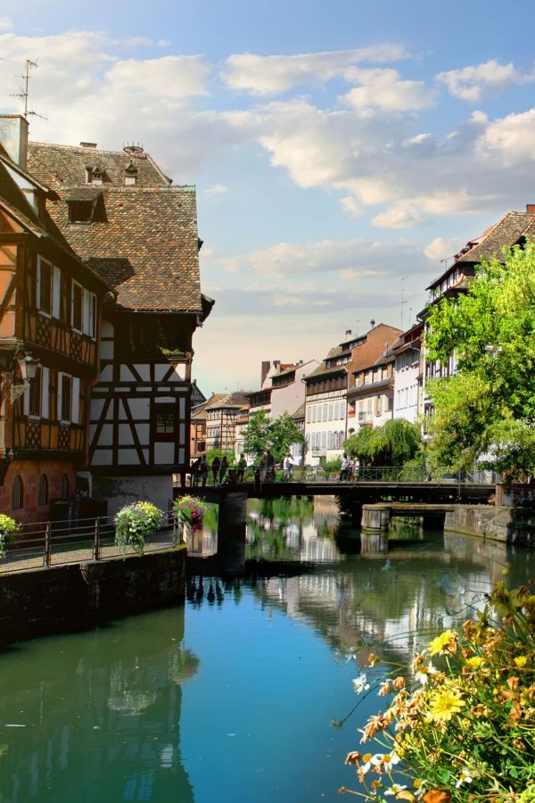 picturesque-district-petite-france-in-strasbourg-houses-on-river